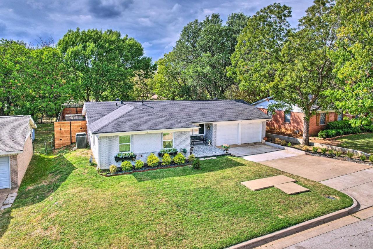 Arlington Family Retreat Home Gym, Patio And Yard Exterior foto