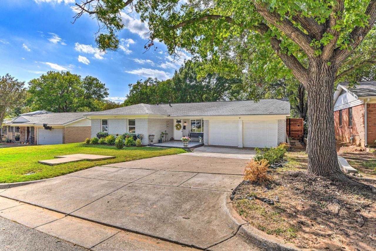 Arlington Family Retreat Home Gym, Patio And Yard Exterior foto